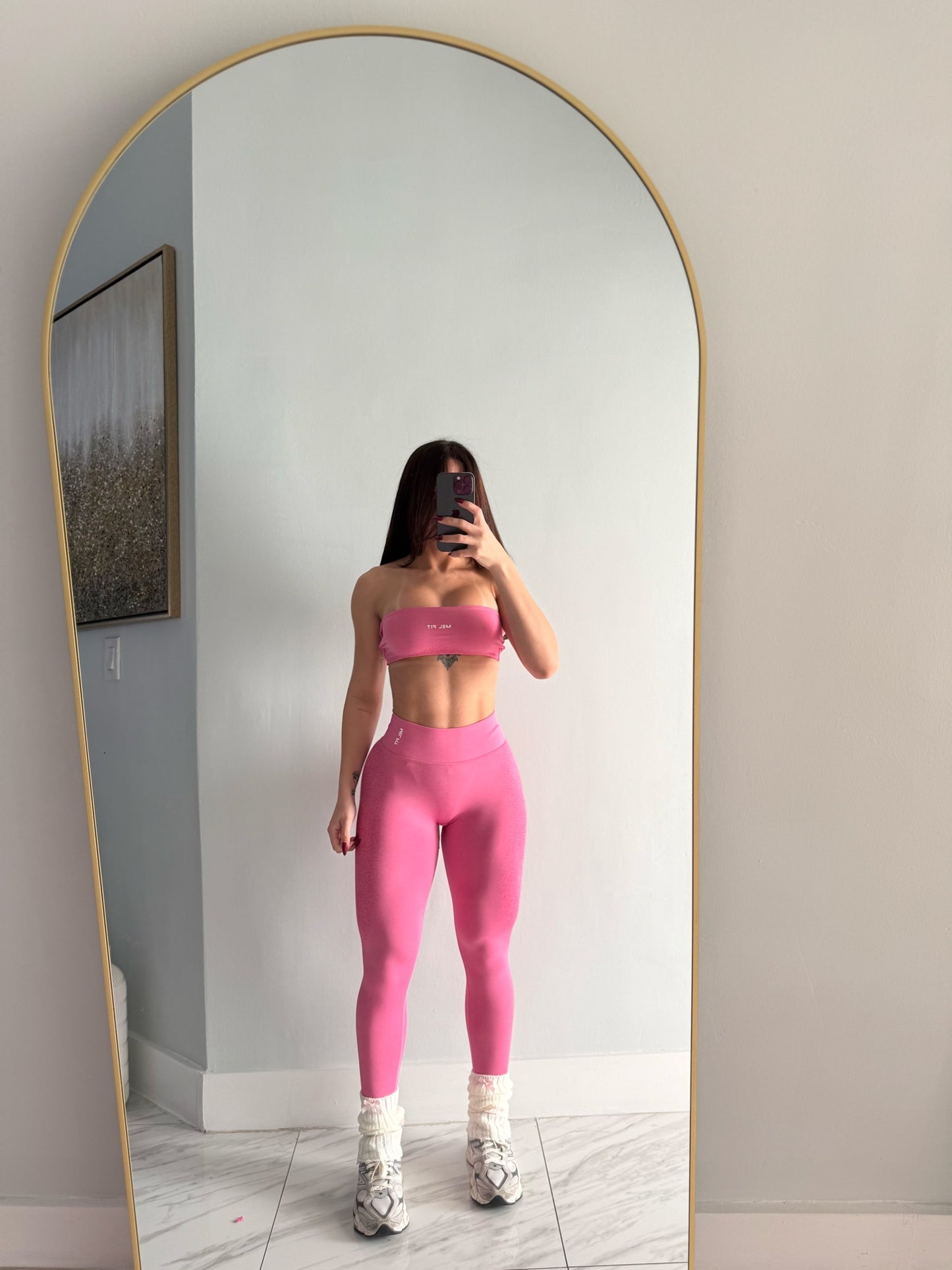 Mix & Match Set with Twist Long Sleeve & Strap Bra